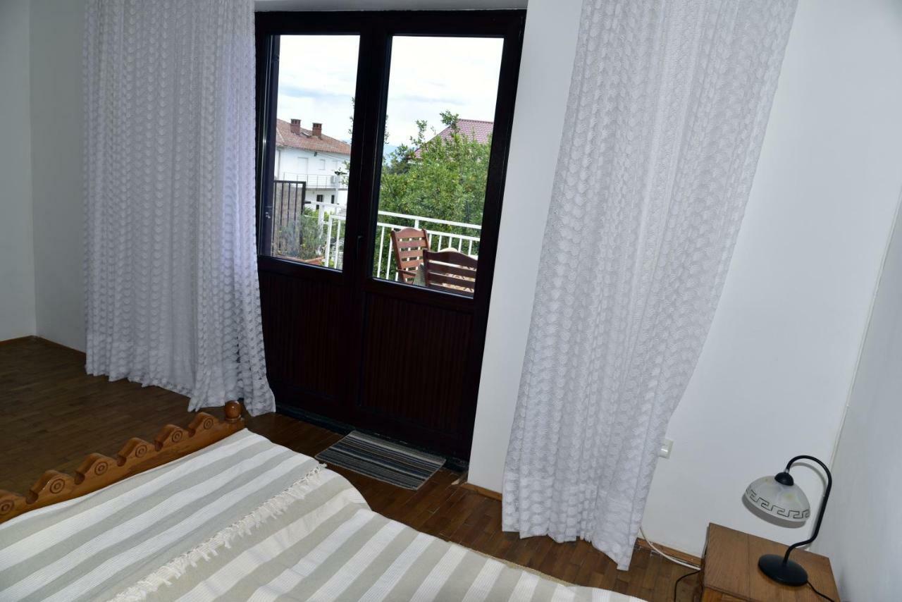 Apartment Palm Tree Malinska Exterior foto